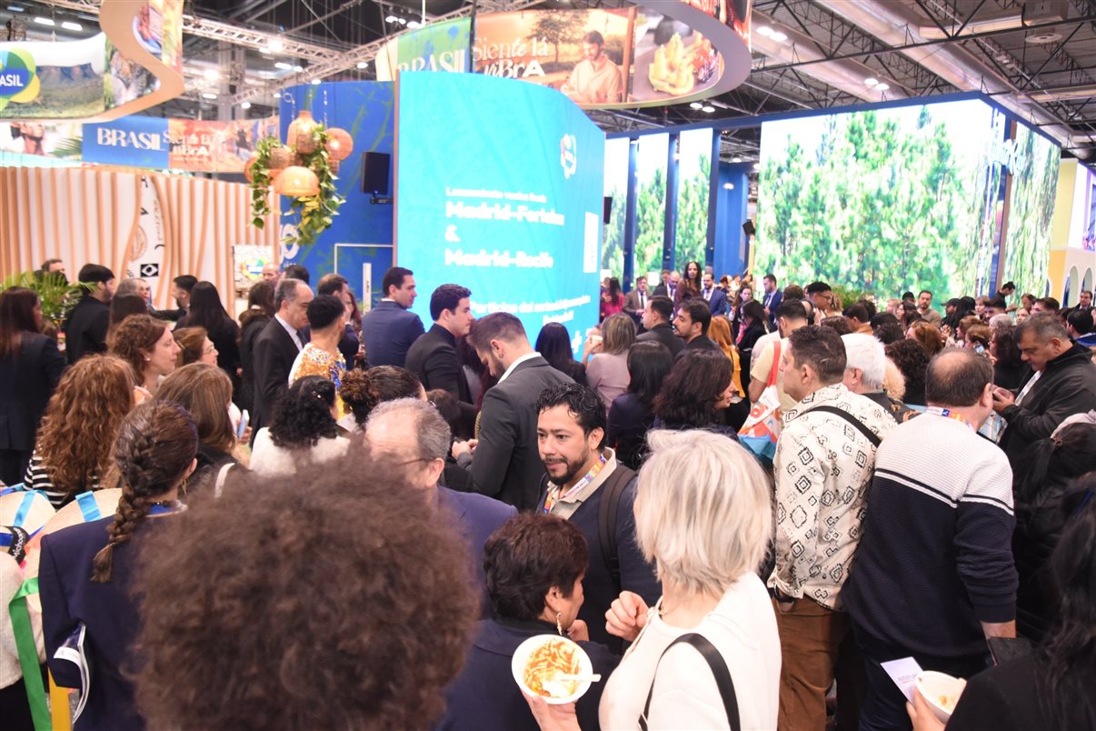 Evento reuniu trade espanhol para acompanhar o lançamento dos novos voos