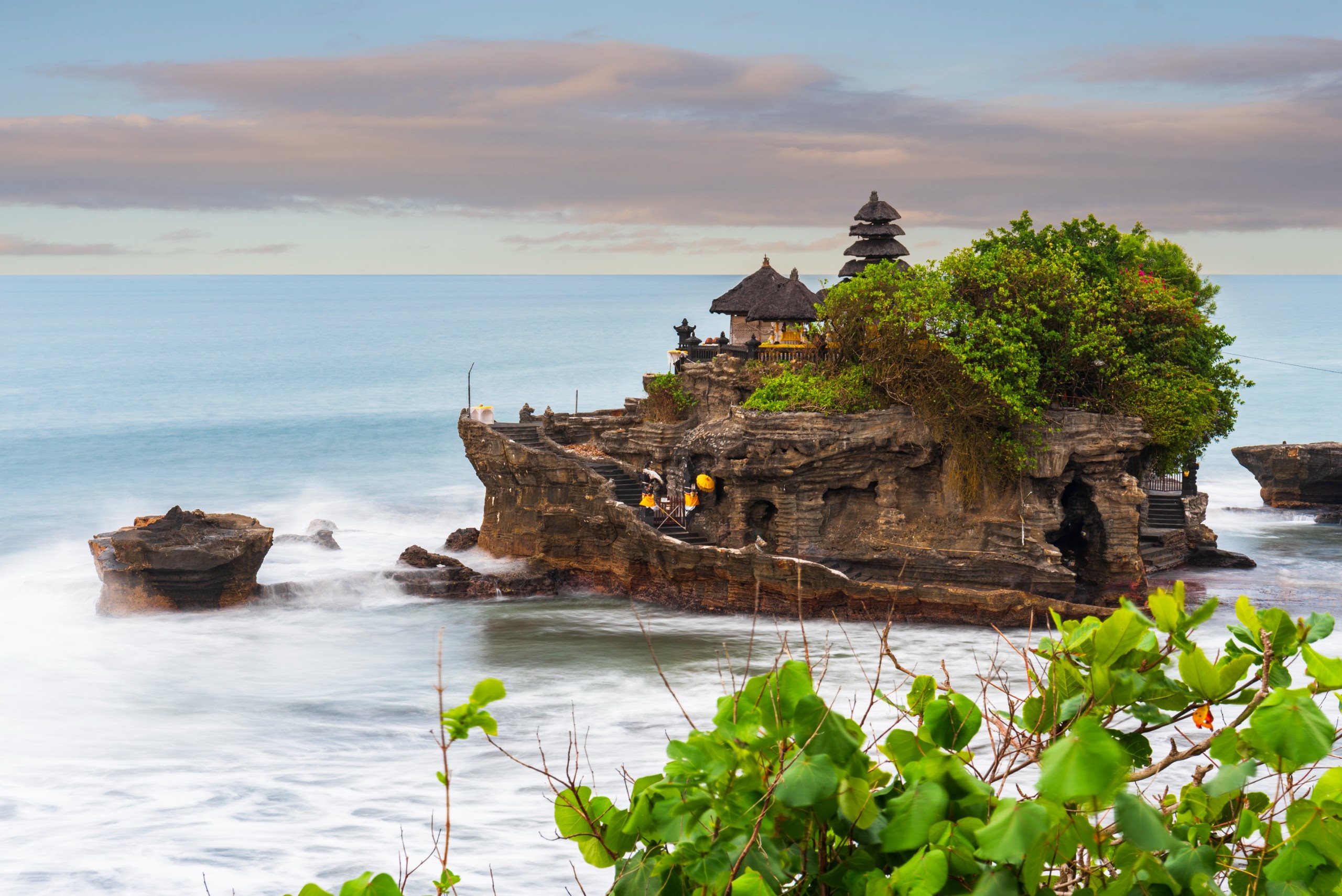 Presente no Brasil desde a década de 1960, a Abreu atua com um portfólio completo de produtos online e offline