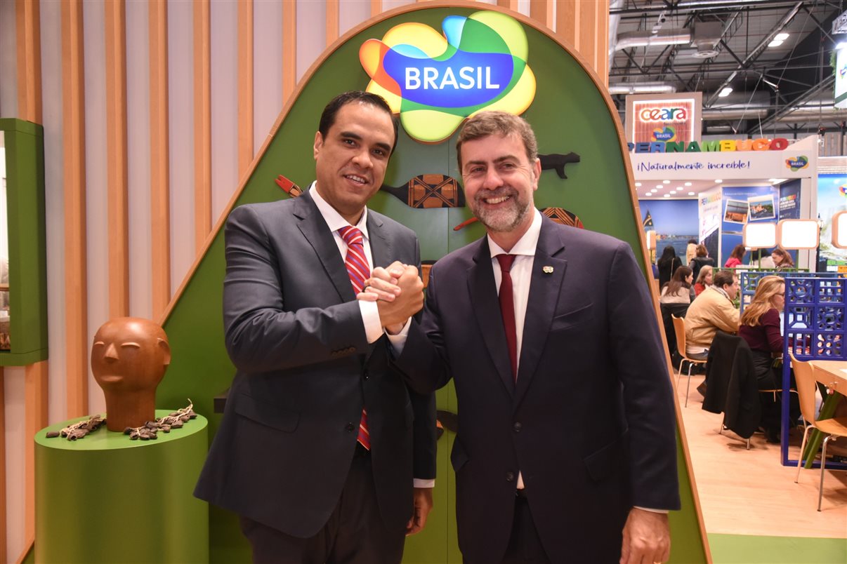 Gustavo Feliciano, ministro do Turismo, e Marcelo Freixo, presidente da Embratur