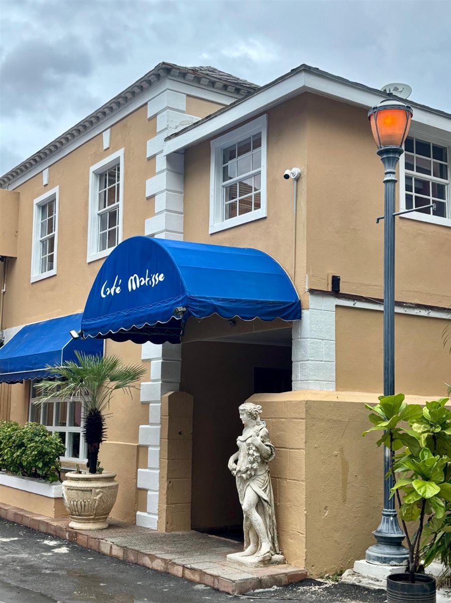 A fachada do restaurante de cozinha italiana