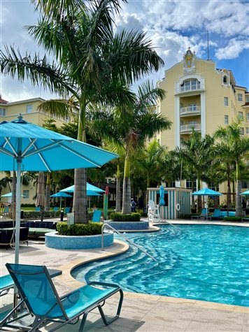 A piscina do British Colonial