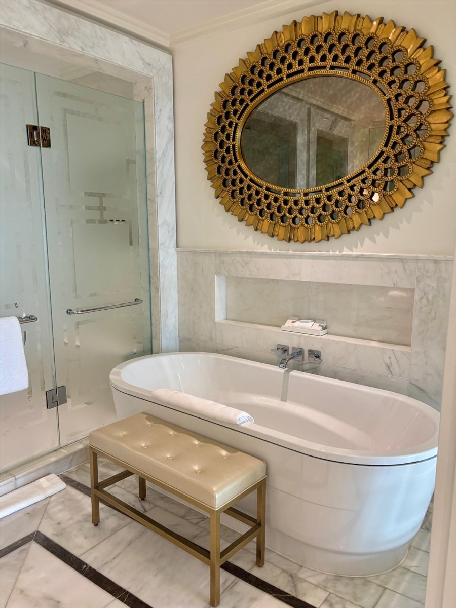 Banheiro de uma das su&iacute;tes do The Reserve