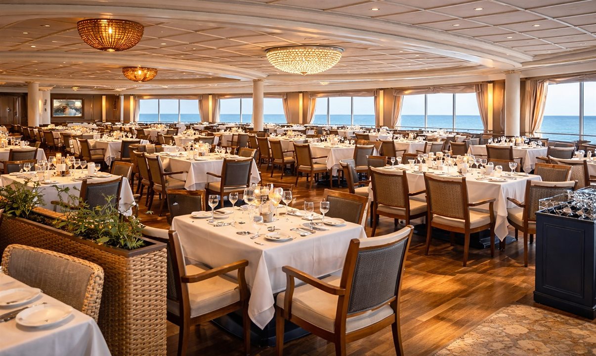 Um dos restaurantes do Buenavista da Corazul Cruceros