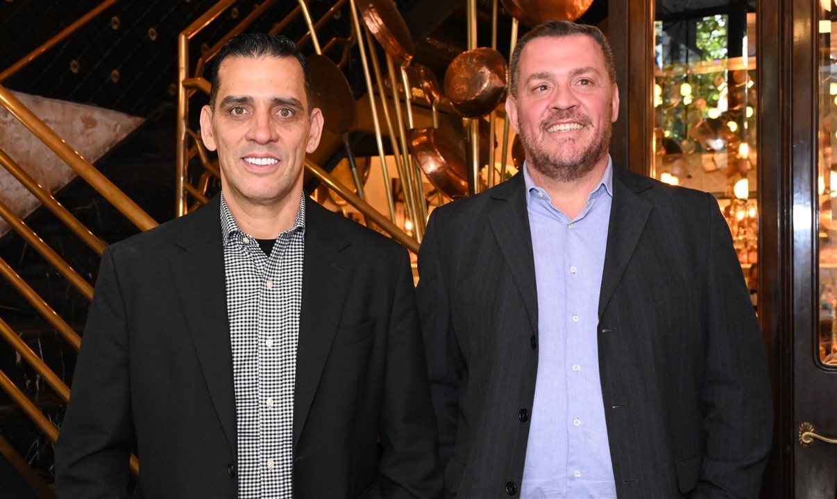 Siderley Santos e Douglas Camargo