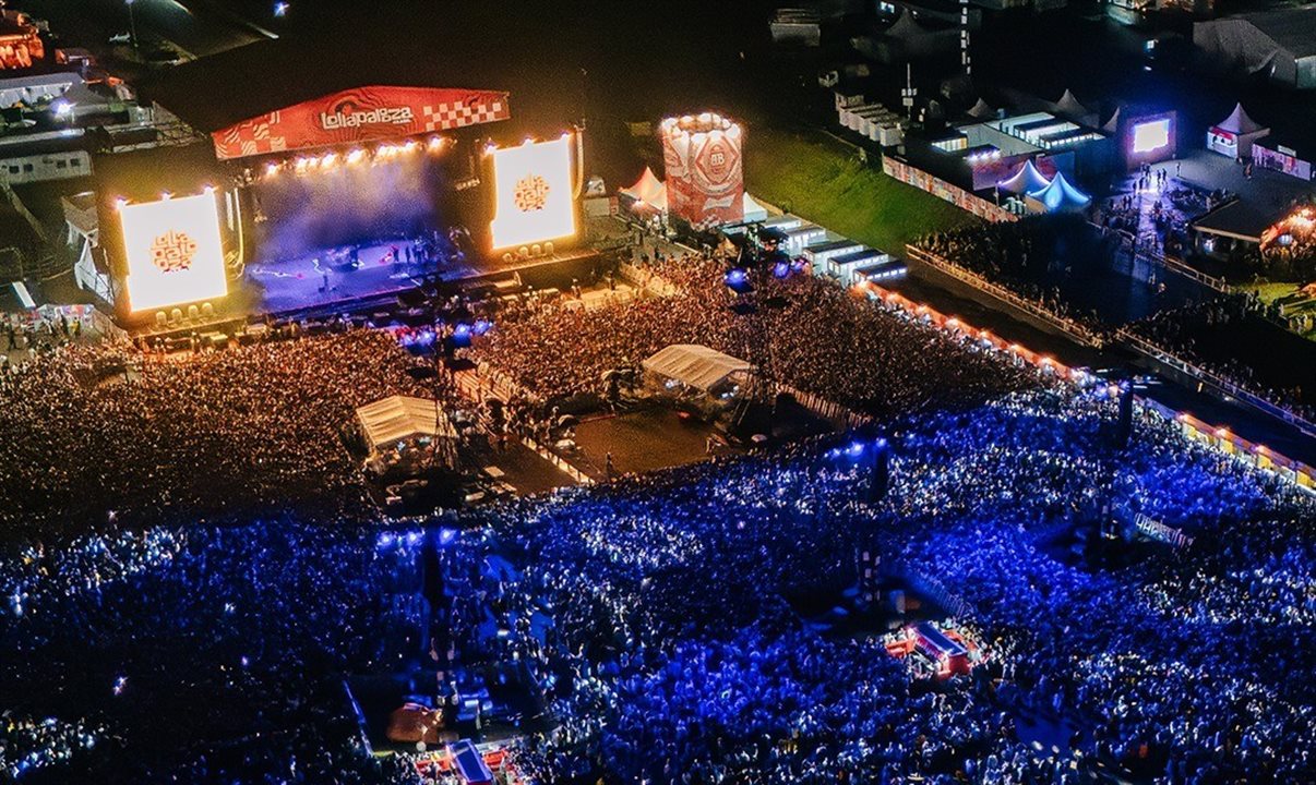 Lollapalooza Brasil 2026 ocorre nos dias 20, 21 e 22 de março, no Autódromo de Interlagos, em São Paulo