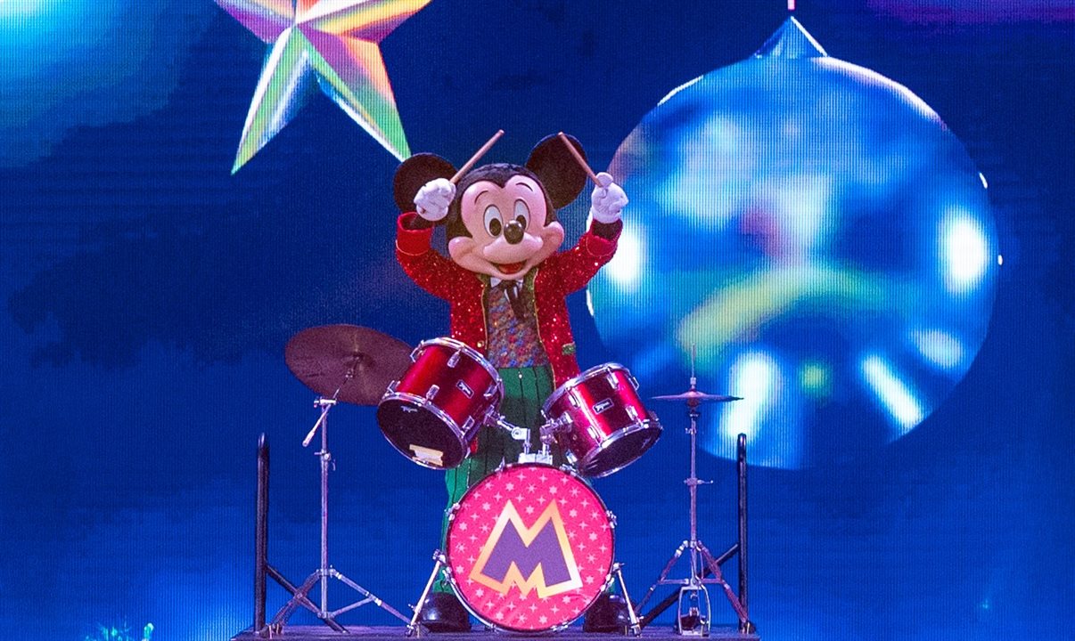 Ao longo do período, foram realizadas 24 apresentações de um espetáculo inédito no Brasil