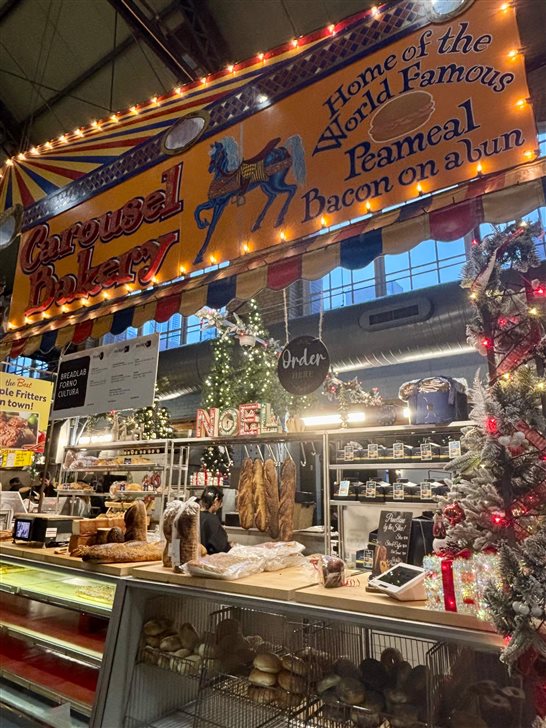 Balc&atilde;o da Carousel Bakery, no St Lawrence Market
