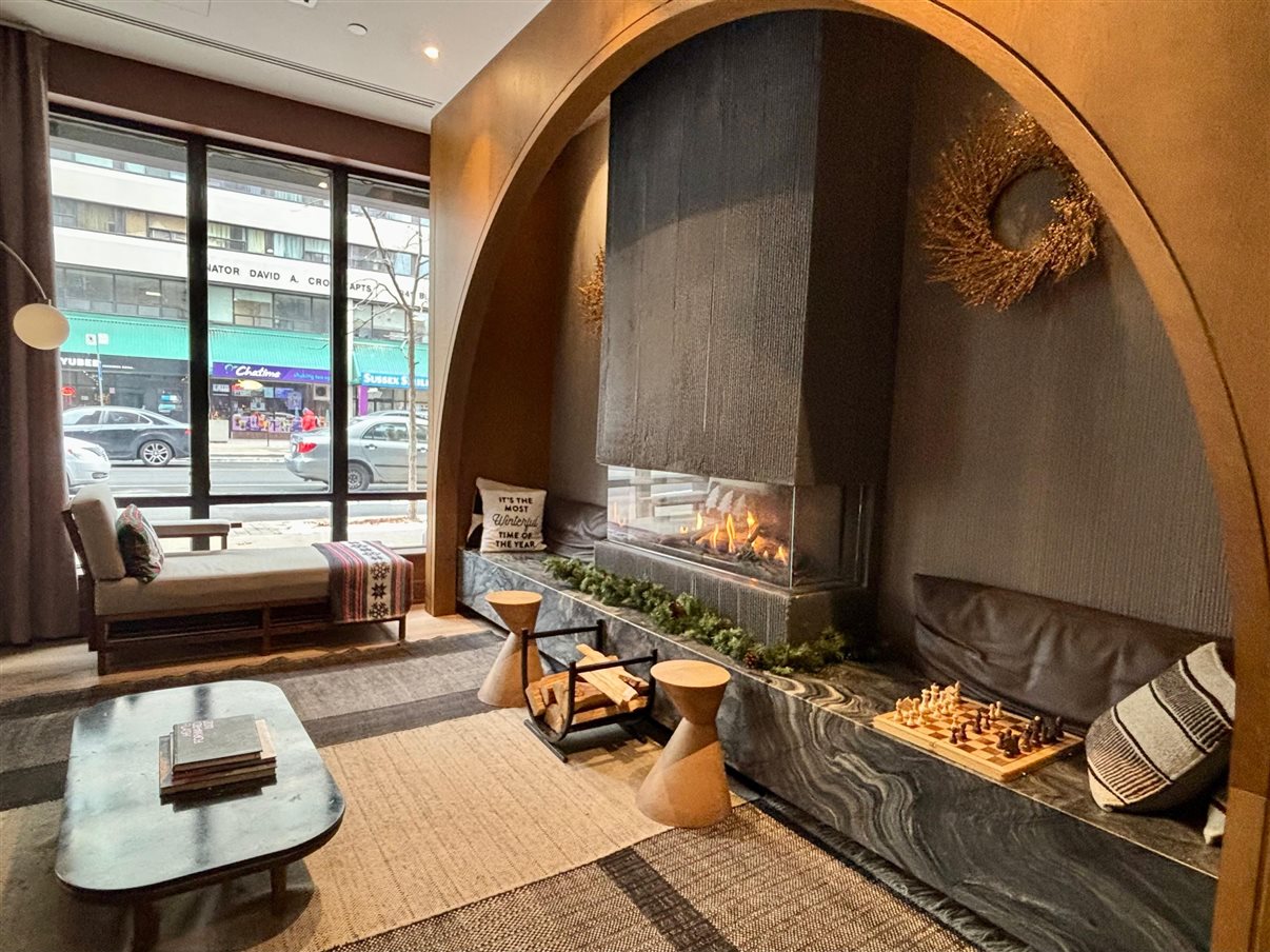 O lobby do Kimpton Saint George