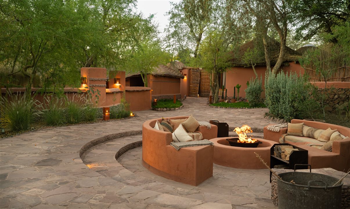 Revitalização da fire pit e a realocação da área de grill completaram o conjunto de melhorias