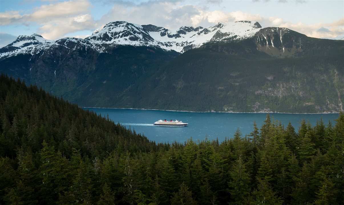 Disney Magic e Disney Wonder voltarão a navegar para o Alasca, partindo de Vancouver