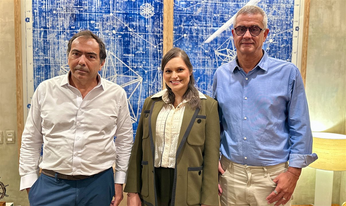 Tomas Perez, Suellen Mendes e Leonardo Mignani