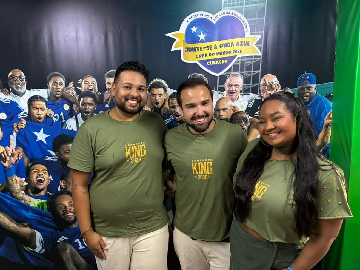 Felipe Vailant, da Foca Viagens, com Vinicius Dantas e Raquel Dias da Lékè Representações (Turismo de Curaçao)
