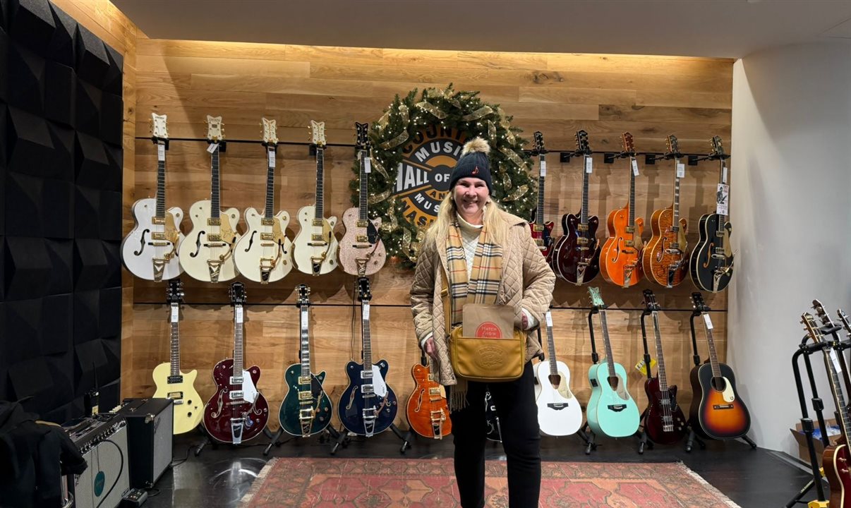 Lucia Christina Toller Motta Prado, da Nice Via Apia, no Country Music Hall of Fame and Museum, em Nashville