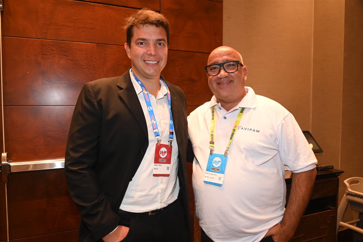 Marcela da Mata, da Minerva Foods, e Antonio Fernando Slomp, da AVIPAM