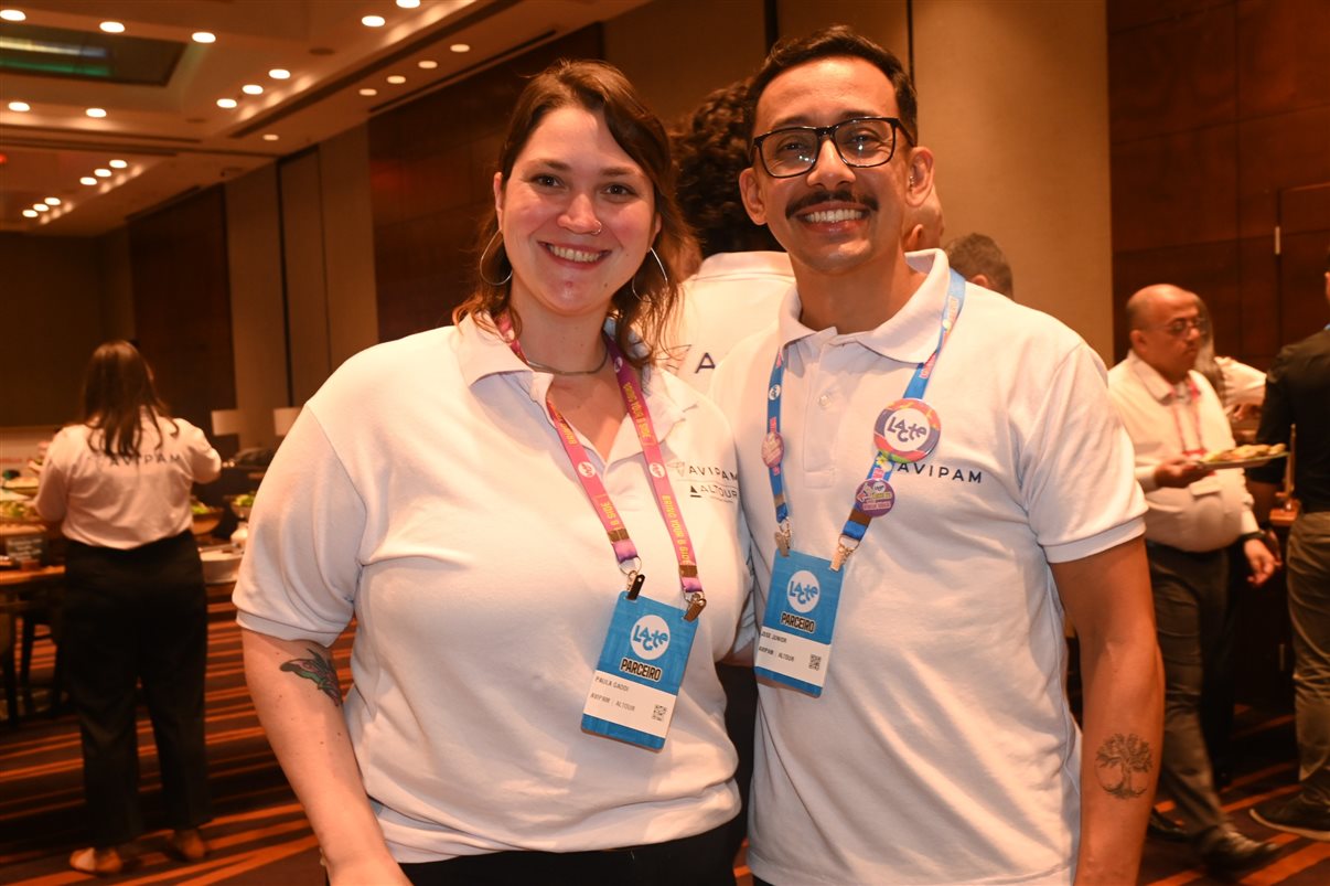 Marcela da Mata, da Minerva Foods, e Antonio Fernando Slomp, da AVIPAM