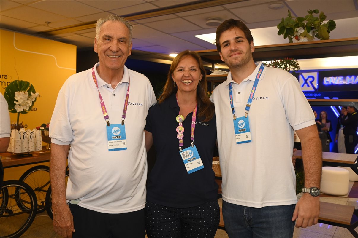 Marcela da Mata, da Minerva Foods, e Antonio Fernando Slomp, da AVIPAM