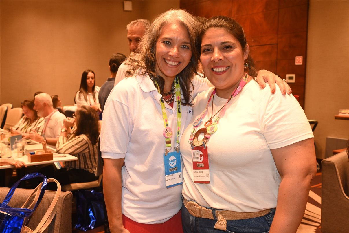 Marcela da Mata, da Minerva Foods, e Antonio Fernando Slomp, da AVIPAM