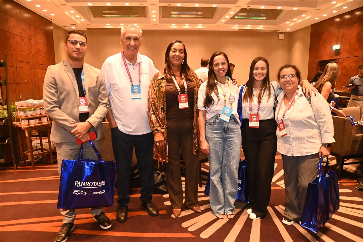 Marcela da Mata, da Minerva Foods, e Antonio Fernando Slomp, da AVIPAM