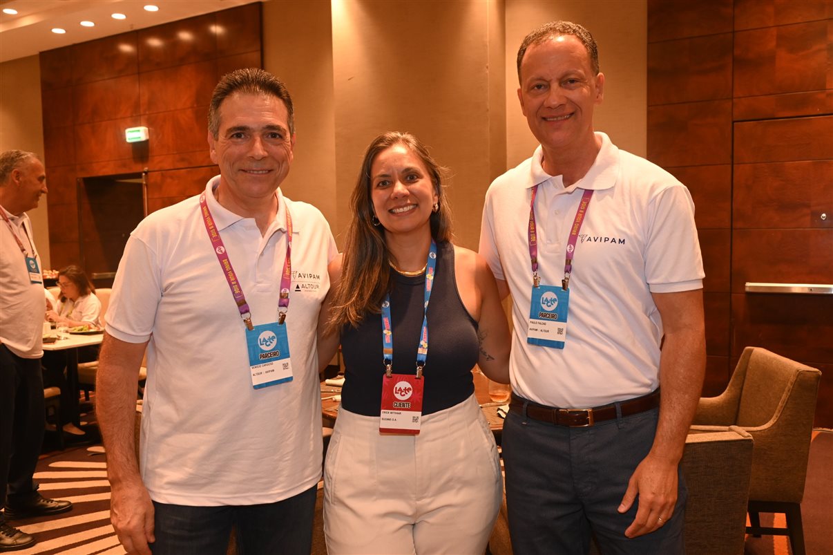 Marcela da Mata, da Minerva Foods, e Antonio Fernando Slomp, da AVIPAM