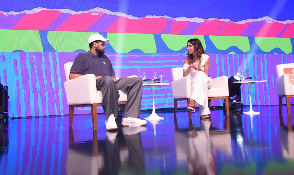 Emicida bate papo com Sarah Oliveira no Lacte 21