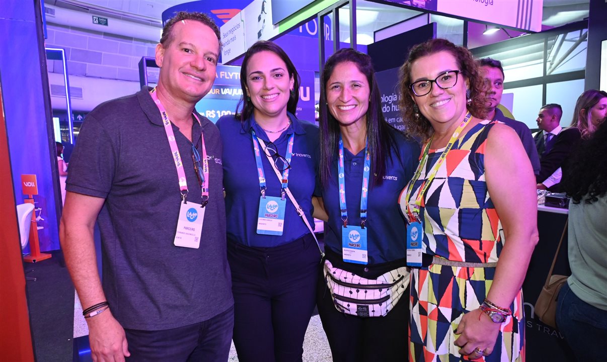 Fernando Vasconcellos, da Kontik, Luciana Garcez e Beatriz, da Inovents, e Patricia Thomas, da Omnibees