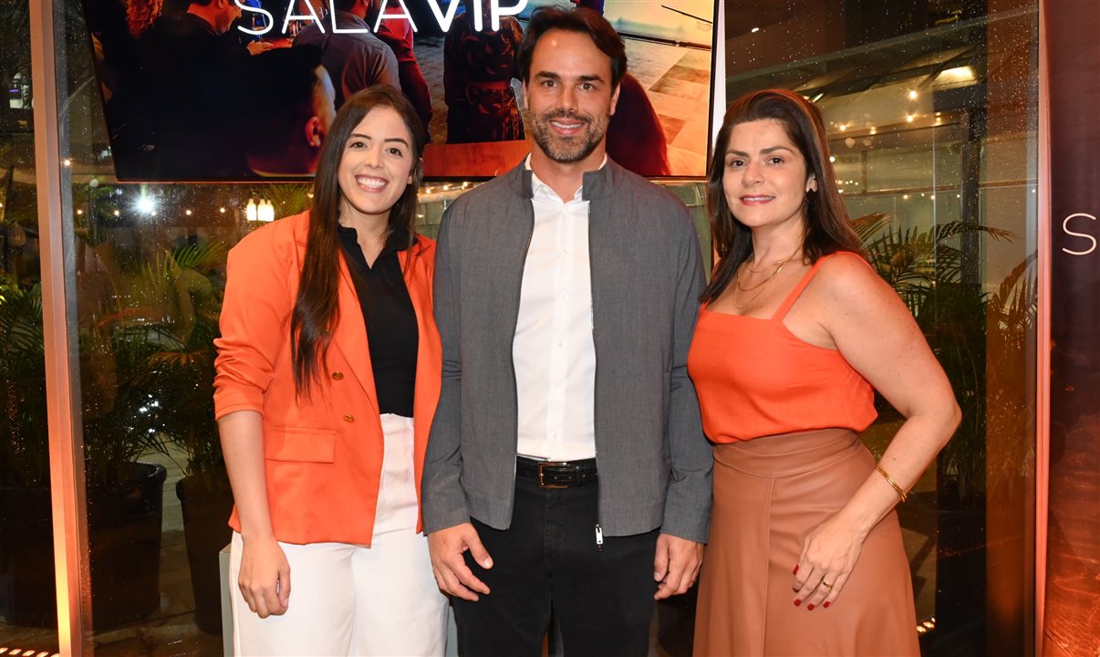 Viviane Ribeiro, Eduardo Vasconcellos e Daniela Araujo, da VOLL