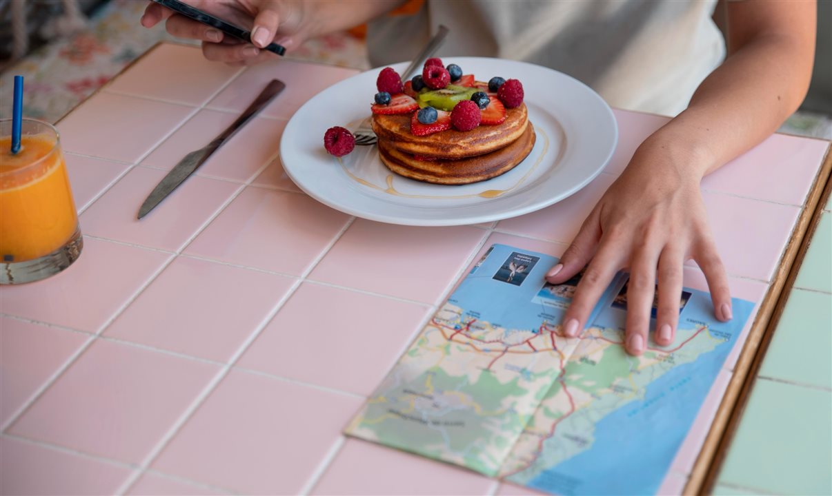 Mais de 56% dos viajantes revelam interesse em realizar atividades culinárias durante as férias