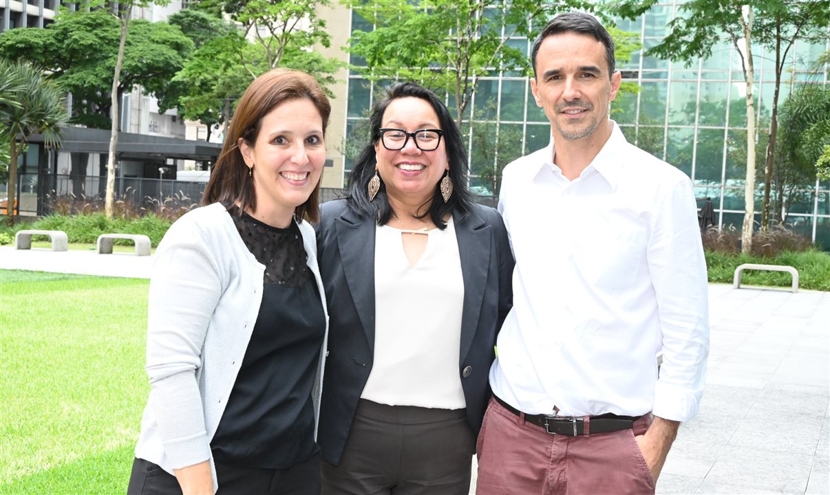 Anton Eckert, do Visit Salt Lake, entre Danielle Morales e Eduardo Genekian, da CWW