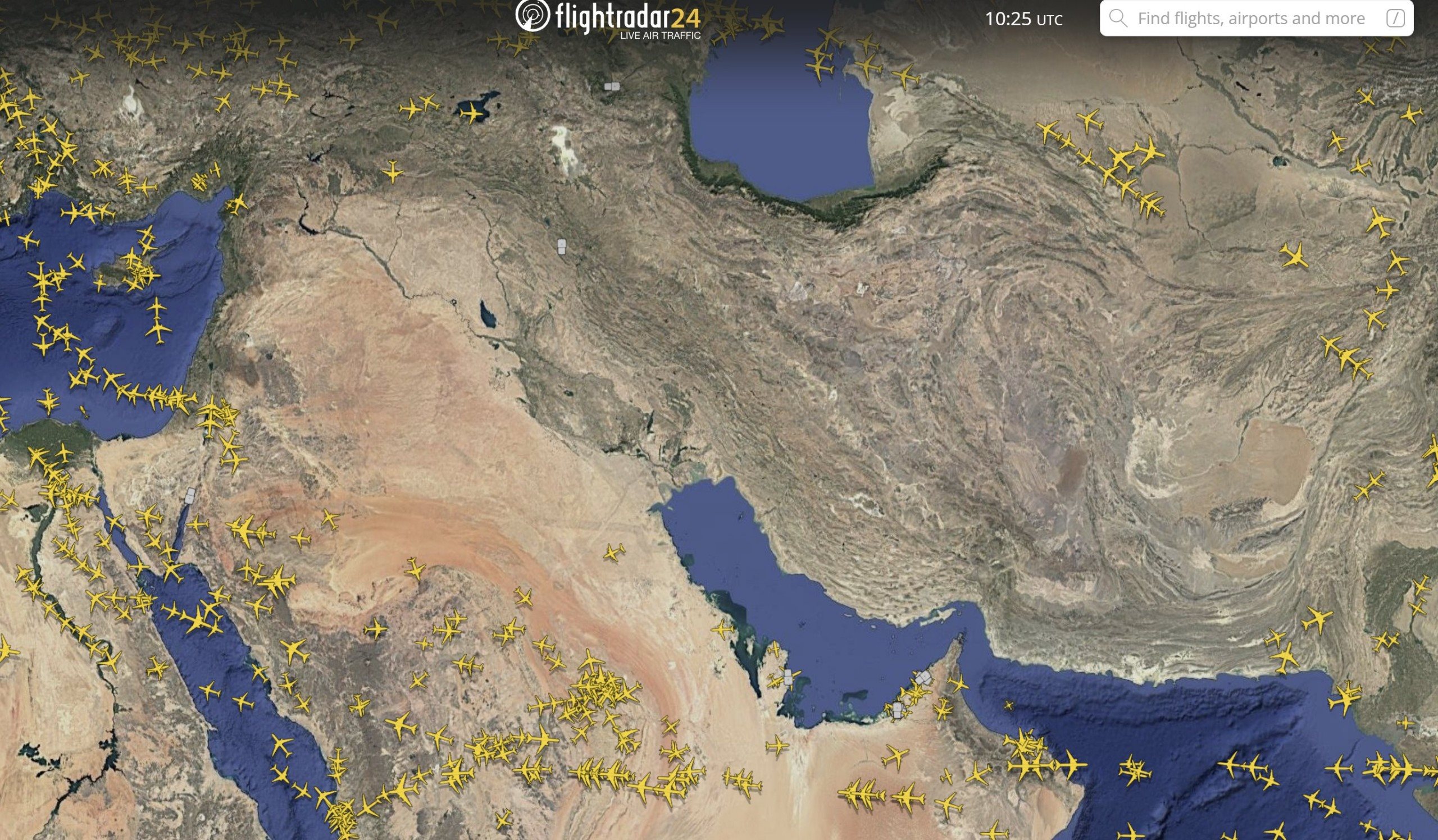 Tensão provocou o fechamento de espaços aéreos na região e afetou um dos corredores mais movimentados da aviação