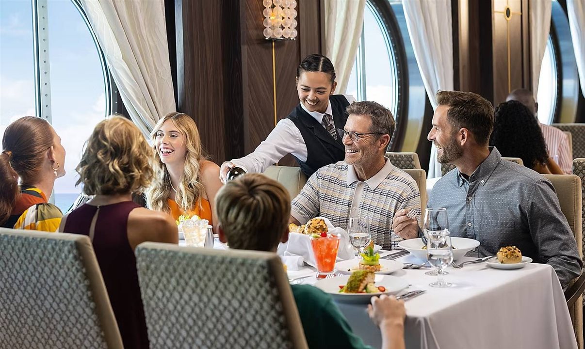 Compartilhe entrada, prato principal e sobremesa no Dining Room