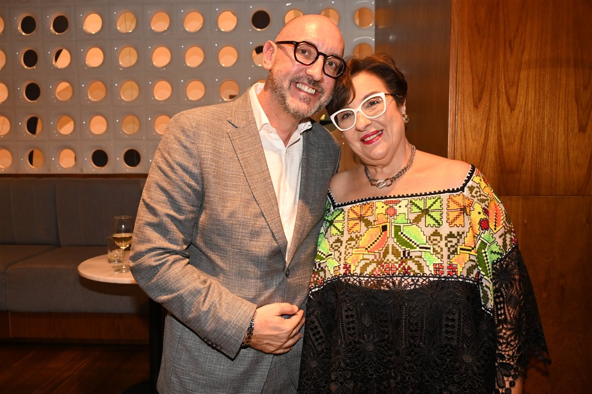 Alfonso Marin, da Jumbo Tours, e Lilian Zanon, da AT Travel