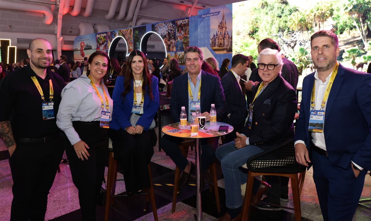 Paul Araujo, Roberta Mazini e Flavia Pirola, da Tyller, Juarez Cintra Neto, Juarez Cintra e Daniel Castanho, da Ancoradouro