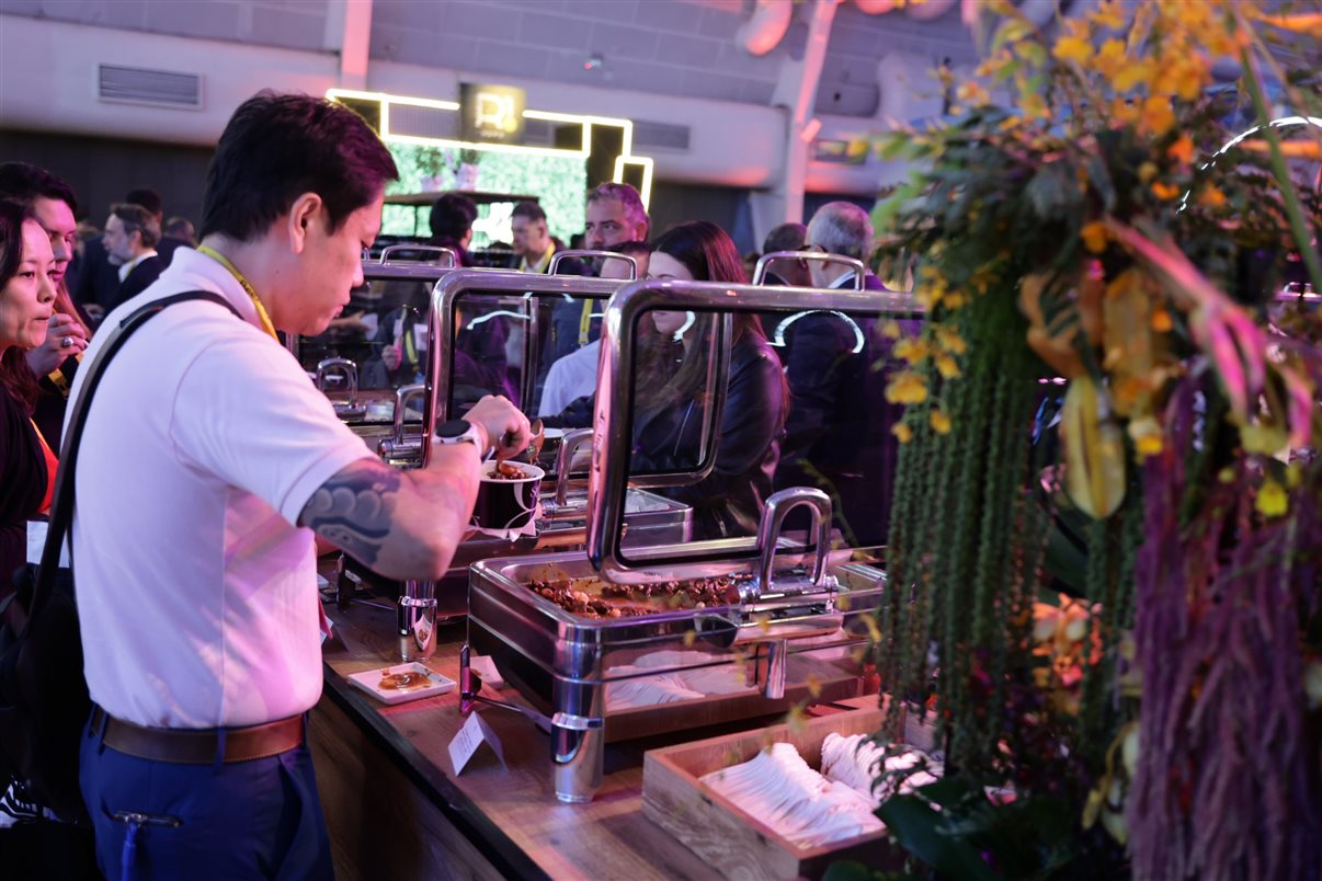 Almoço no Golden Hall foi de muito networking