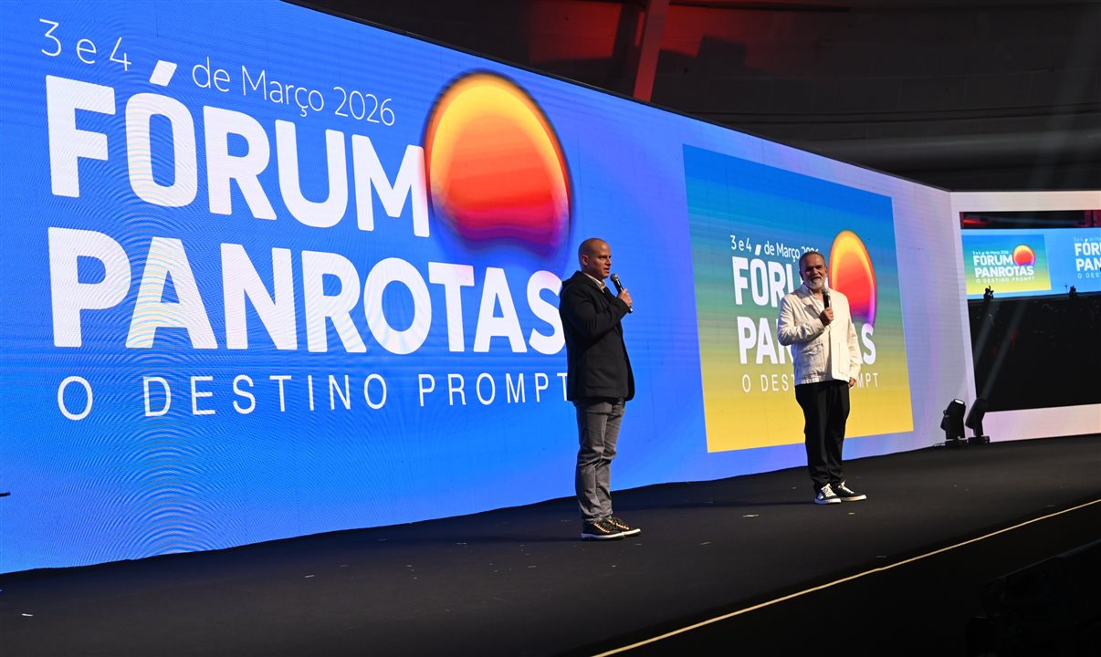 José Guilherme Alcorta e Artur Luiz Andrade, CEO e CCO da PANROTAS, apresentam a série documental no Fórum PANROTAS