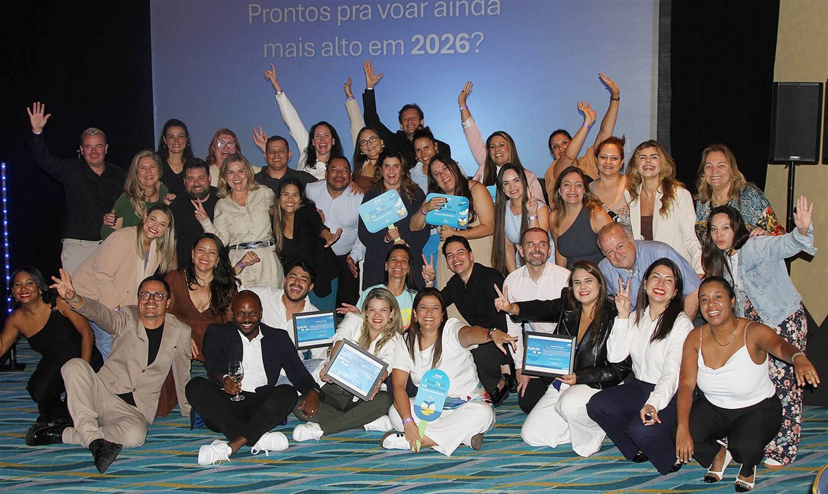 Grupo de premiados da Azul Viagens