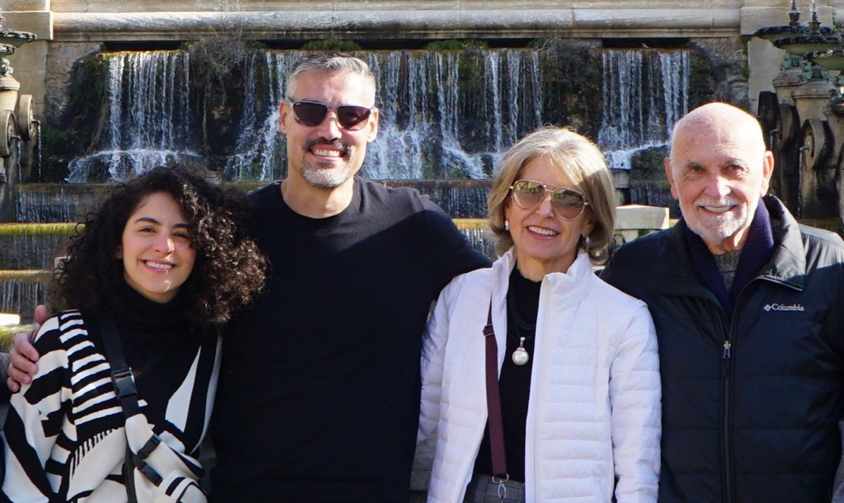 Natália Campos, da Viagens Sarah Campos, Vinicius Freitas, da Costa, Soraya Gili e José Luis Gili, da Trips and Tours