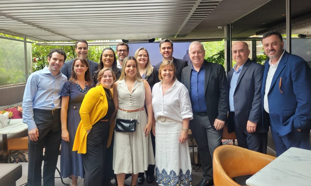 Time da NCL durante evento realizado em São Paulo