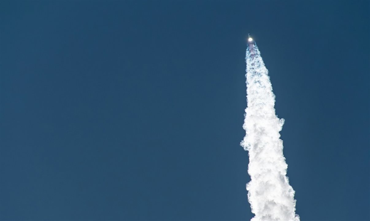 Consequentemente, a mudança nas rotas tem impacto direto no preço das passagens, especialmente em voos que conectam a Ásia à Europa