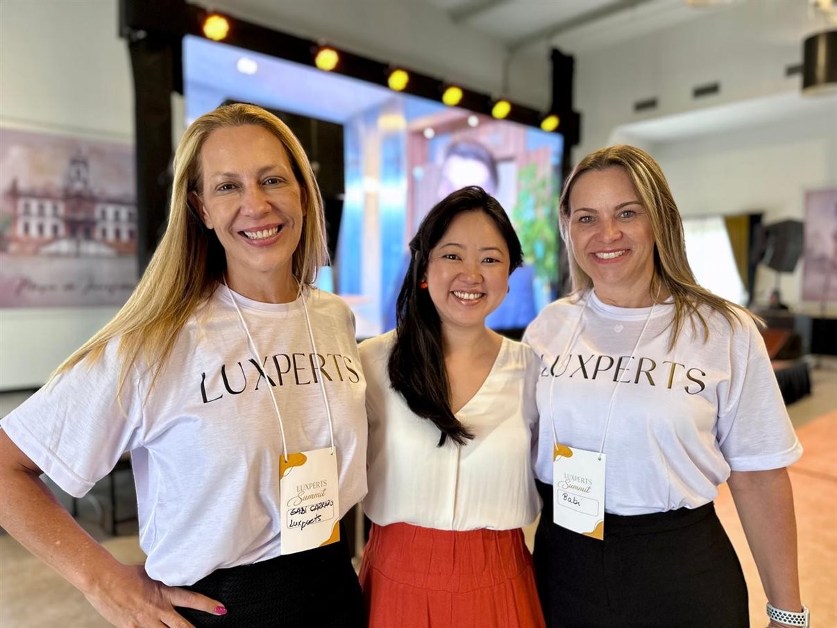 Christiane Momose, da BTG Pactual apresentou workshop sobre o Terminal BTG Pactual, no Luxperts Summit, das fundadoras Gabriela Carraro e Gabriele Small.