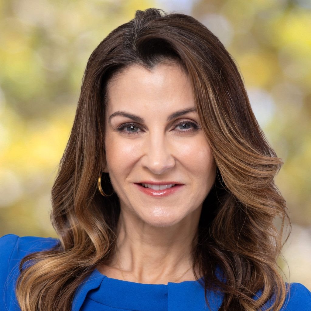  Tasia Filippatos assume como presidente da Disney Parks International