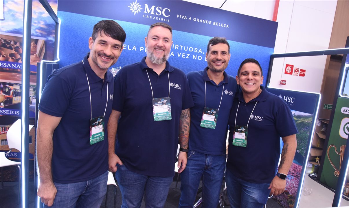 Ignacio Palacios, Gustavo Carvalho, Marcio Genaro e Pedro Silva representam a MSC Cruzeiros na feira do interior paulista