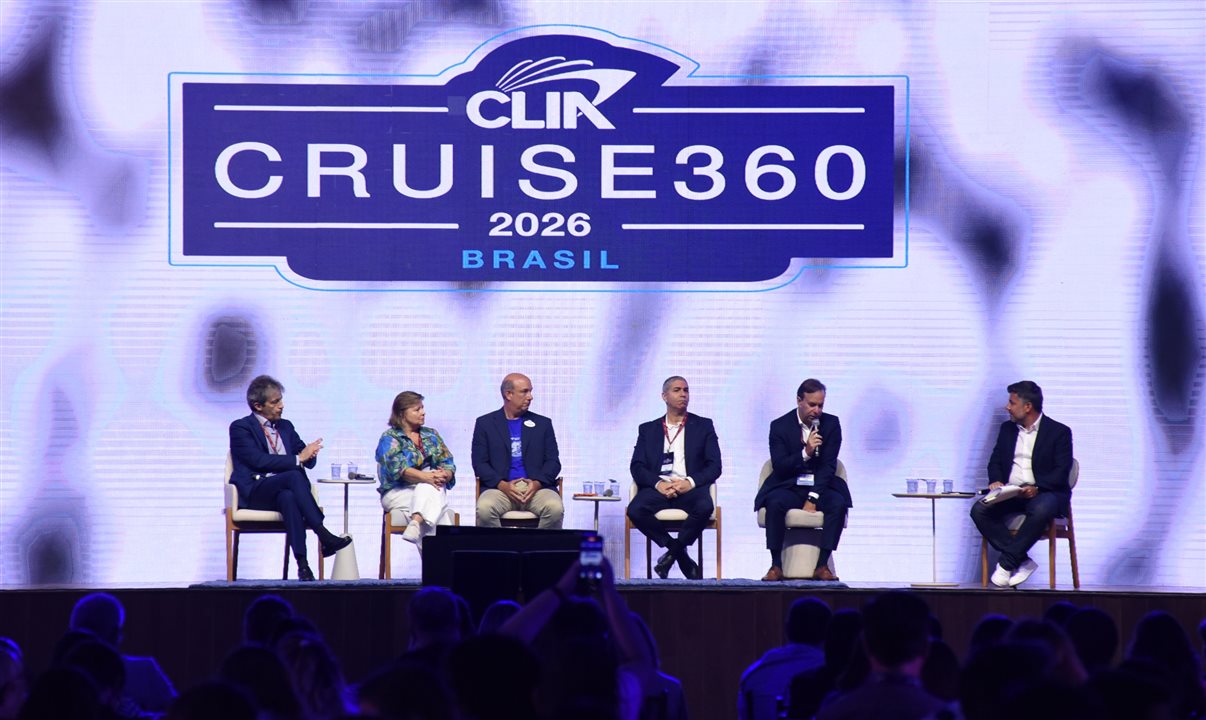 Ao longo de quase uma hora, eles falaram sobre expansão de frotas, novas experiências a bordo, itinerários inovadores e também sobre como os agentes podem transformar essas novidades em argumentos de venda