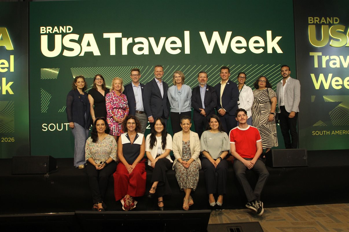 Fred Dixon, CEO do Brand USA, com o seu time no Travel Week South America 2026