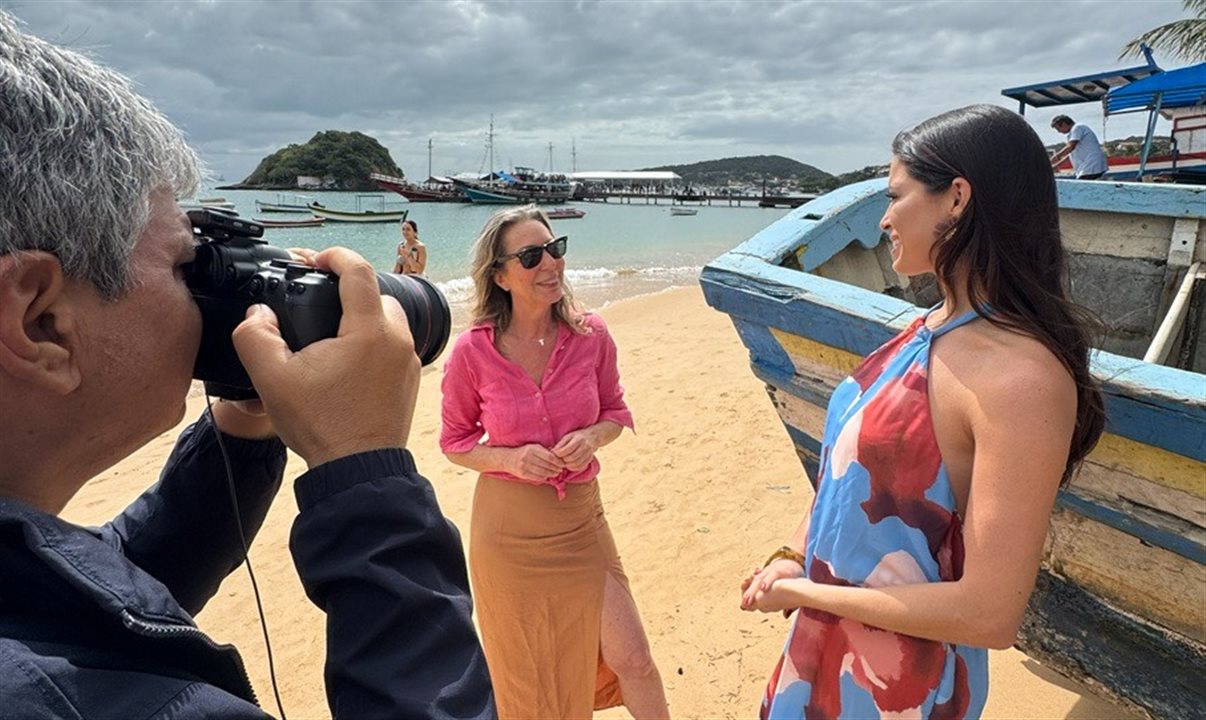 A primeira temporada percorre dez destinos no Estado do Rio de Janeiro, revelando paisagens, cultura, gastronomia e experiências