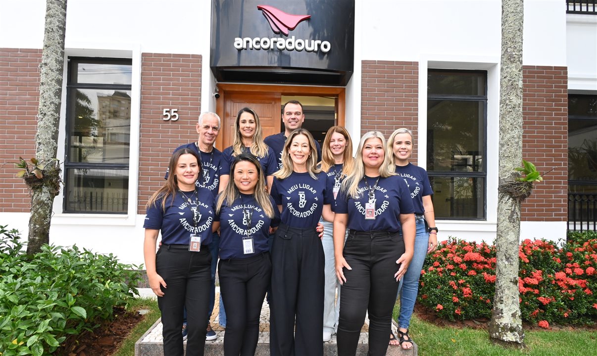 Luana Fagundes, Elzo Nogueira, Cassia Shimabukuro, Clarissa Cavalheiro, Carlos Brito, Andreza Lubatsch, Karla Reis, Grasiele Nascimento e Kelly Furno, da Ancoradouro, recebem agentes para a primeira edição do Agente Com A Gente + Agente Conectado