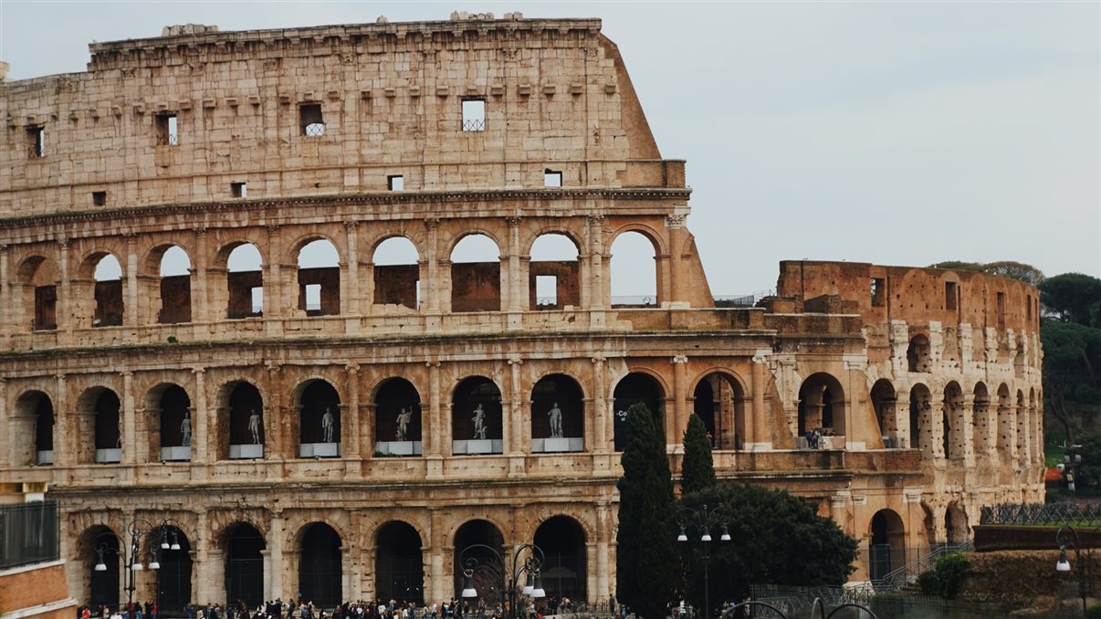 Um dos pontos mais emblem&aacute;ticos da cidade, o Coliseu foi parada obrigat&oacute;ria para quem ainda n&atilde;o o conhecia