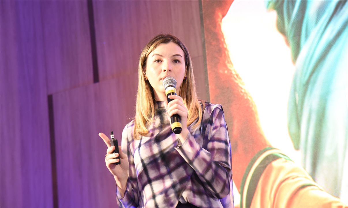 Emanuelle de Nadal, especialista comercial de Turismo na Embaixada e Consulados dos EUA no Brasil