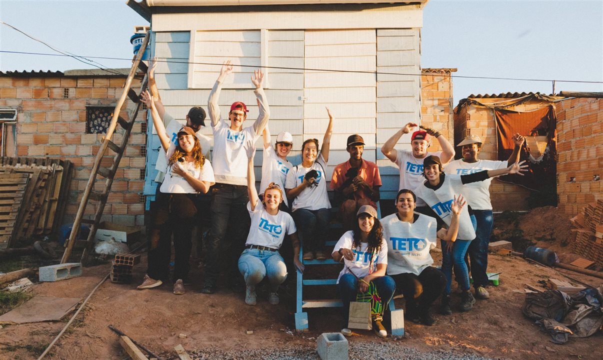 A TETO Brasil e a Azul anunciam o fechamento de um contrato para a expansão da reconstrução habitacional no Rio Grande do Sul