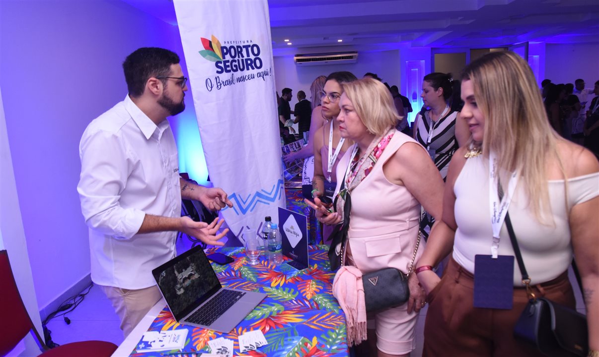 A manhã do domingo foi dedicada a conhecer produtos e equipamentos de Porto Seguro