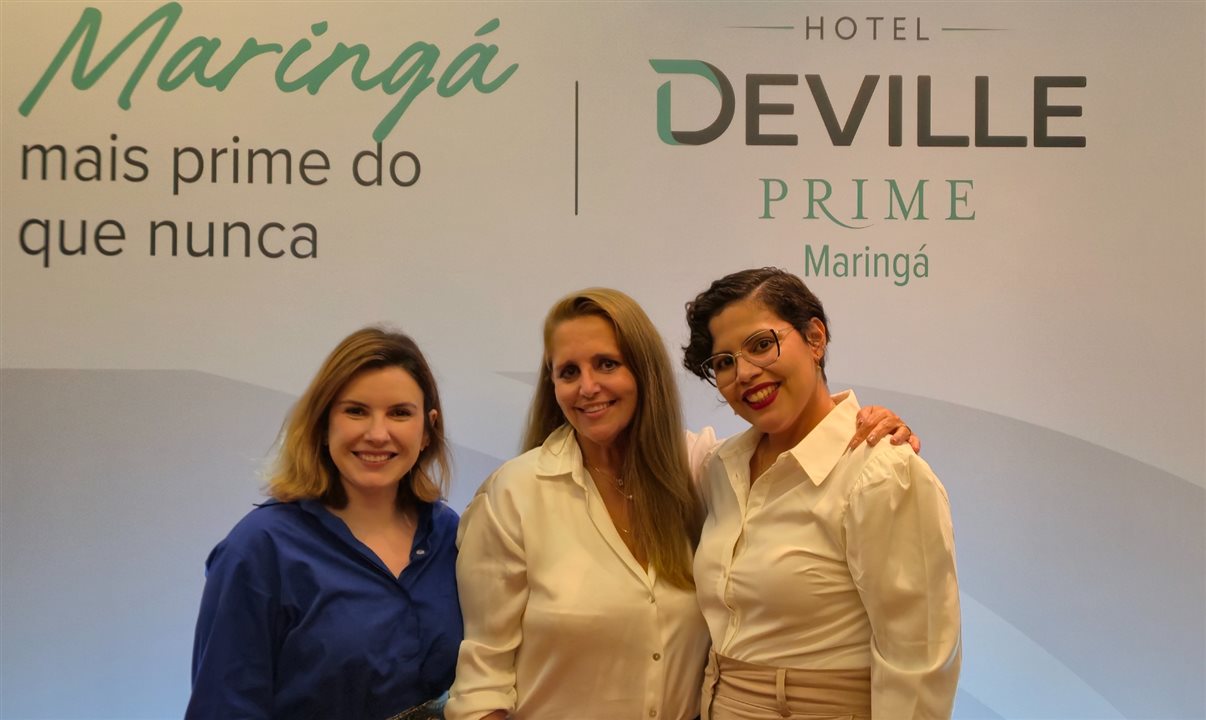 Da Rede Deville: Amanda Machado, gerente de Marketing, Flavia Zulzke, diretora de Marketing e Vendas, e Rayane Silva, executiva de Vendas